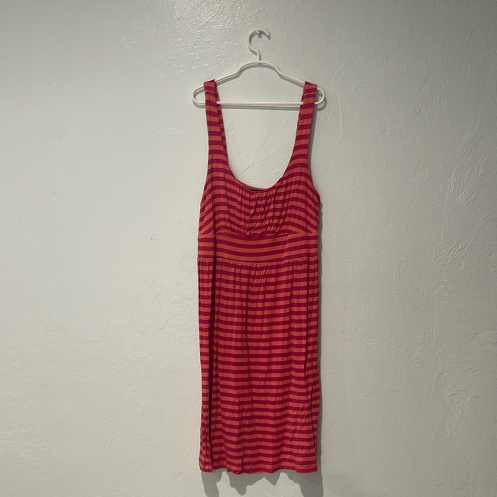 APT9 dress